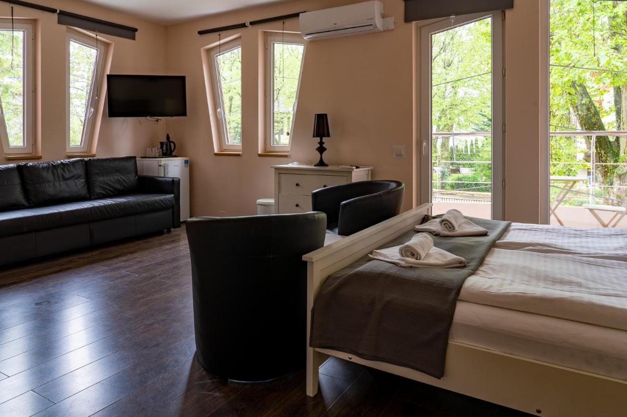 Accomo Apartmanhaz Siofok Exterior photo
