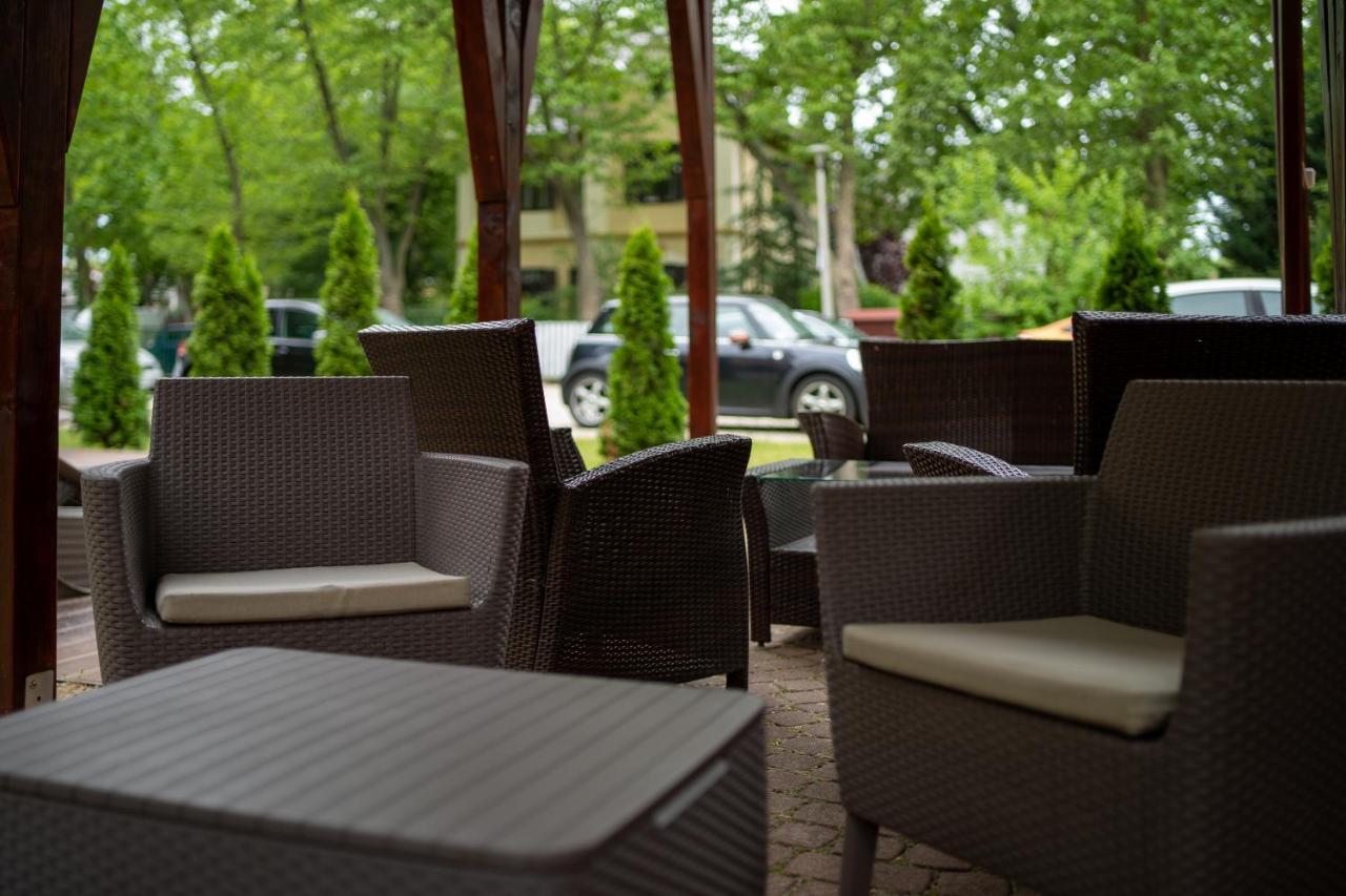 Accomo Apartmanhaz Siofok Exterior photo