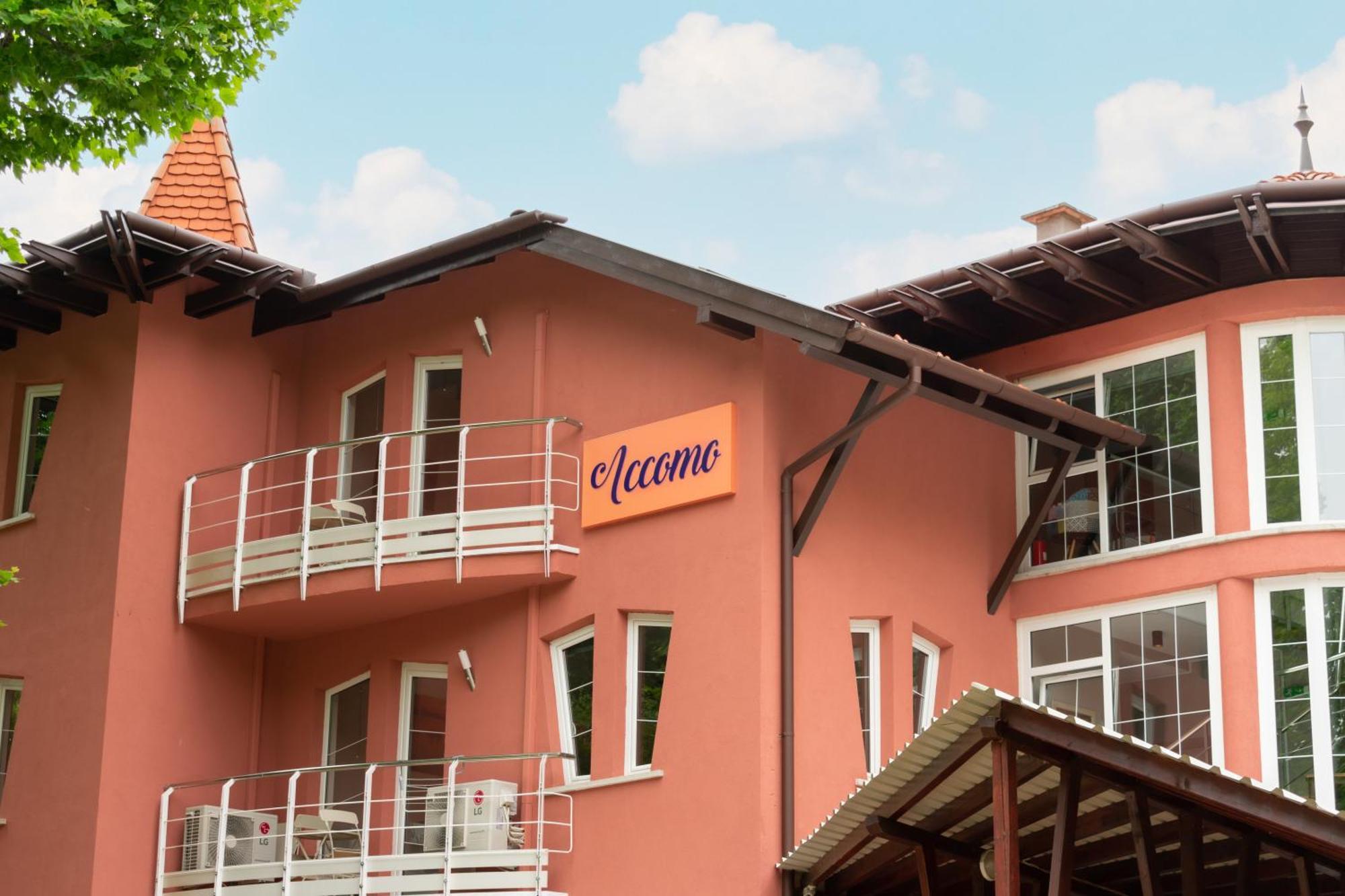 Accomo Apartmanhaz Siofok Exterior photo